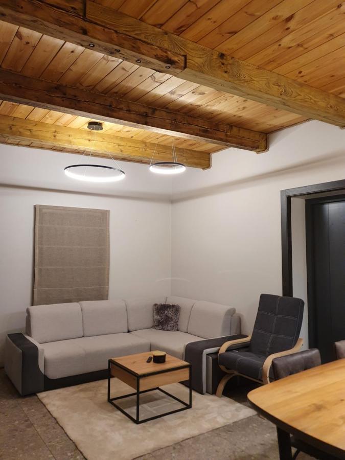 Kk Apartment فنتسبيلز المظهر الخارجي الصورة